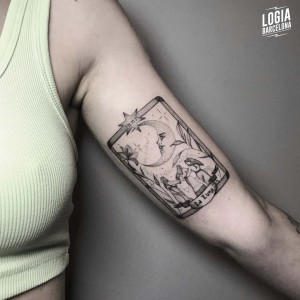 tatuaje_brazo_carta_astral_logiabarcelona_moly_moonlight